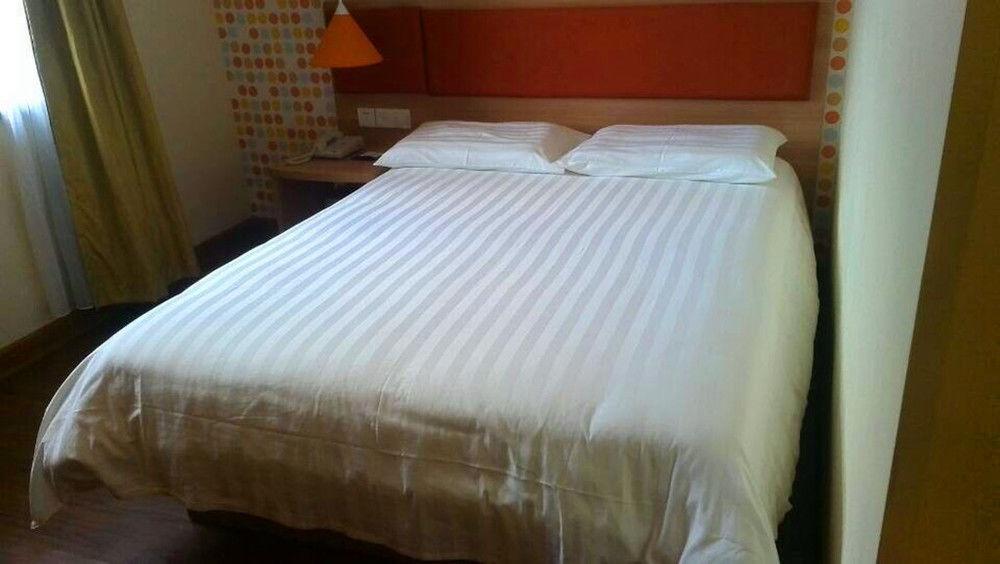 Home Inn Guangzhou Eksteriør bilde